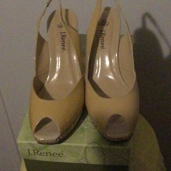 NWT J.Renee NEELY-PRBGE Size 11 shoes Never worn - Picture 5 of 8